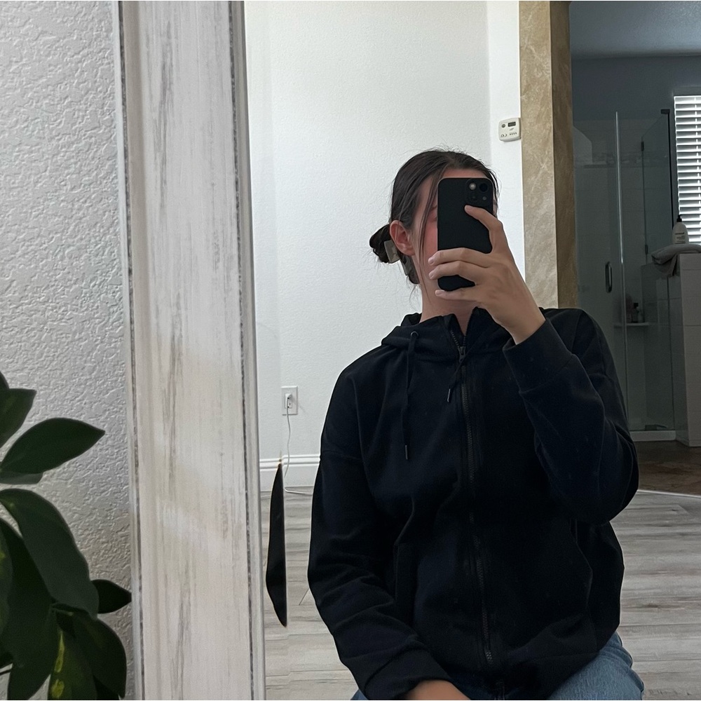 Women’s Soft Black Zip Up